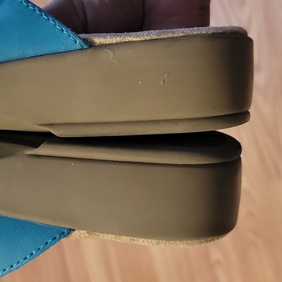 Minnetonka Silverthorne Sandals Turquoise, 10 - Picture 8 of 11